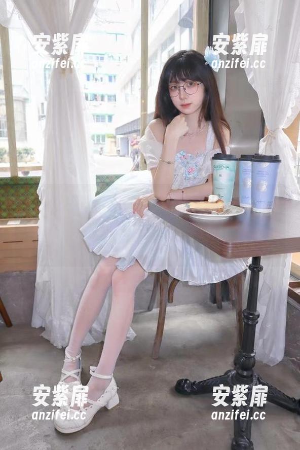 从166fun官网出来，心里抱着满满的黑料，正在考虑是要浪费还是反复咂摸。