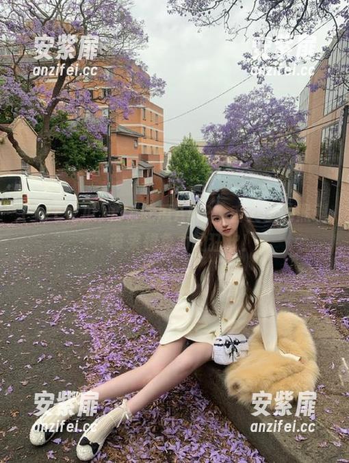 17c吃瓜APP，舌尖上的黑料，带来想象力的狂欢！