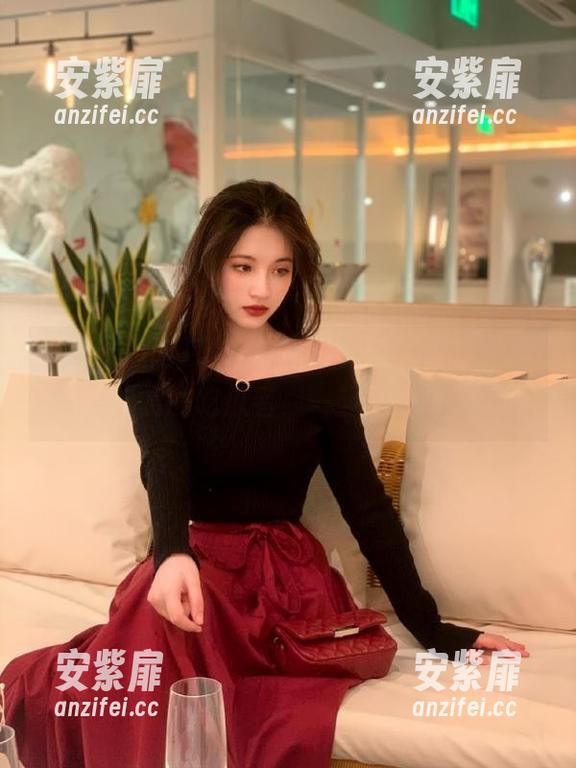 下载17吃瓜网，让你不再是孤芳自赏的吃瓜者，一起gossip吧！