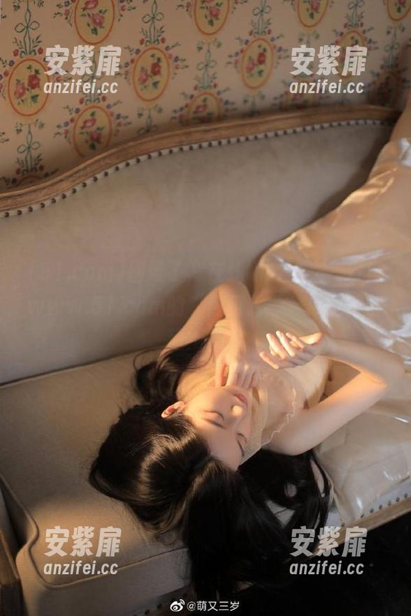 别傻了，在线喷嚏先来一发！www.51.com的“热门话题”你觉得够热闹吗？