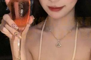 ios小伙伴们，赶紧查看51吃瓜的“今日必吃”，我这就去追踪！