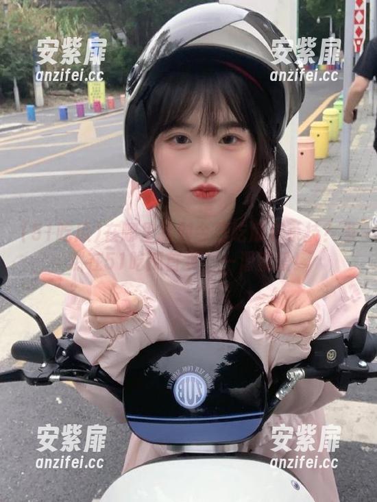 在哪里找到今日吃瓜必杀技？当然在51吃瓜首页，一滑就爱！