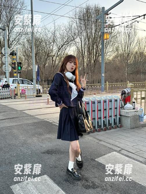 51黑料网站的内容被反复翻透，这些黑料究竟值不值得一吃？