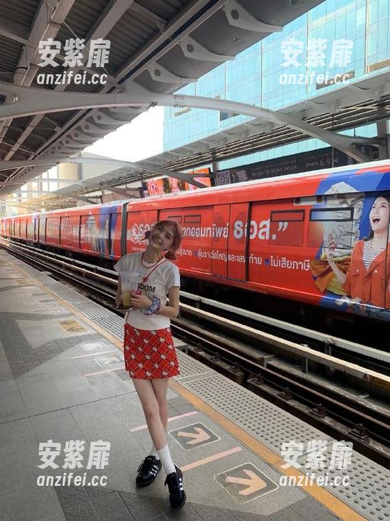 718吃瓜网 在线“718吃瓜网”官网,刷新速度堪比我的恋爱!