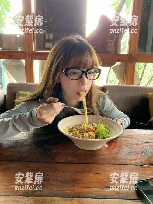 黑料大赏，hl155.ccm官网给你不一样的番外篇！