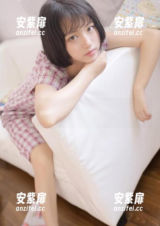 上www.吃瓜app，看见了不小心踢中的欢乐瓜～