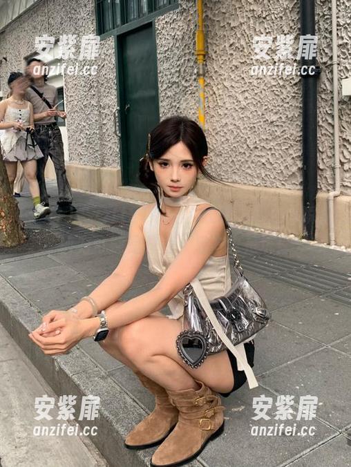 “zztt21”的“线路”尽在一瞬，前方可能是悬崖，后方也是坑！