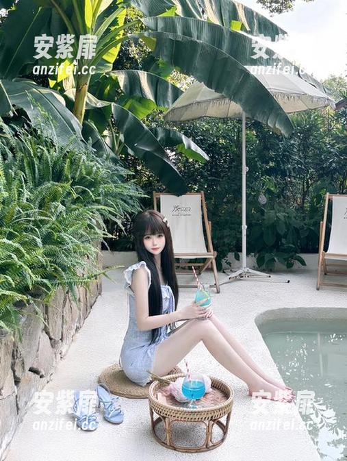 干脆在zztt11上分享我家猫的丑态，一定会火起来吧？