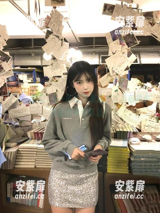 九一吃瓜苹果版，吃着瓜闻着网址的神奇味道！