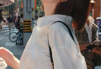 在九一吃瓜网，ios小伙伴们，瓜吃完了手机下载没问题！