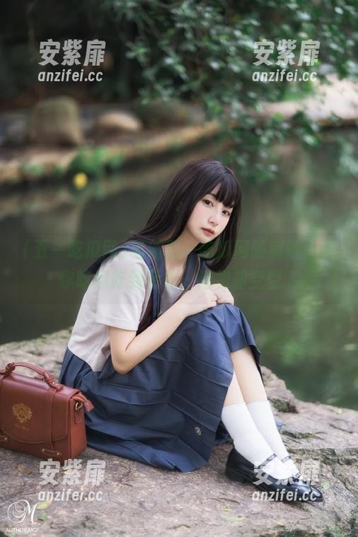 最新五一吃瓜网破解版，保你吃瓜吃到手软，脑袋却空空。