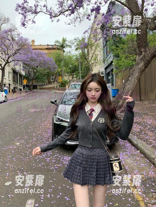 直达吃瓜福利网，感受那一丝“别人家的瓜”突然蹦出来的惊喜。