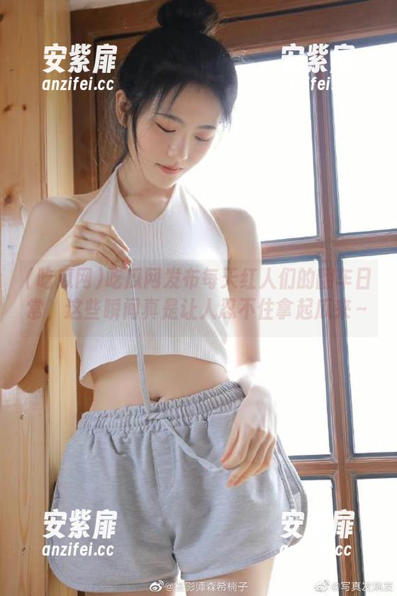 吃瓜网发布每天红人们的翻车日常，这些瞬间真是让人忍不住拿起瓜来～