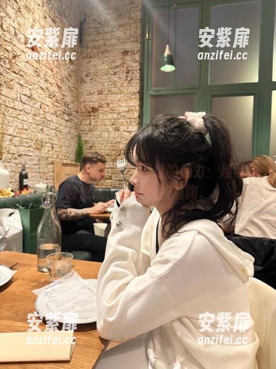 吃瓜黑料 吃瓜黑料网址的魅力:越瑟瑟越想点,但又怕被熏陶。