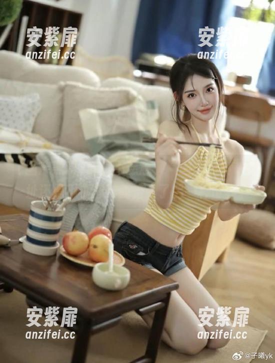 国产黑料 就算不愿意,“国产黑料”网址还是不小心带我走入了另一种世界。