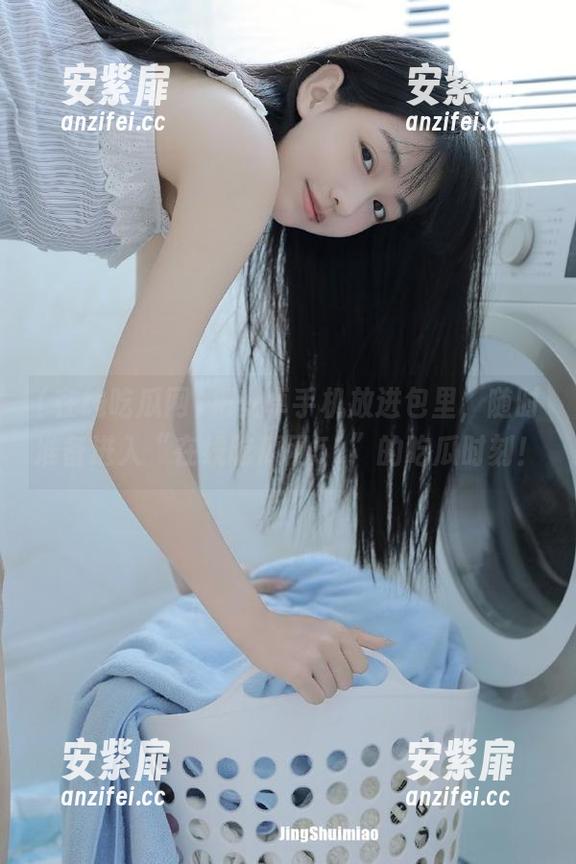 把安卓手机放进包里，随时准备进入“在线吃瓜网51”的吃瓜时刻！