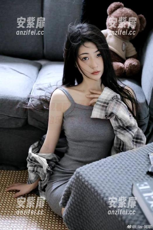 观看明星黑料，跟朋友一边聊，一边乐，生活如此美好！