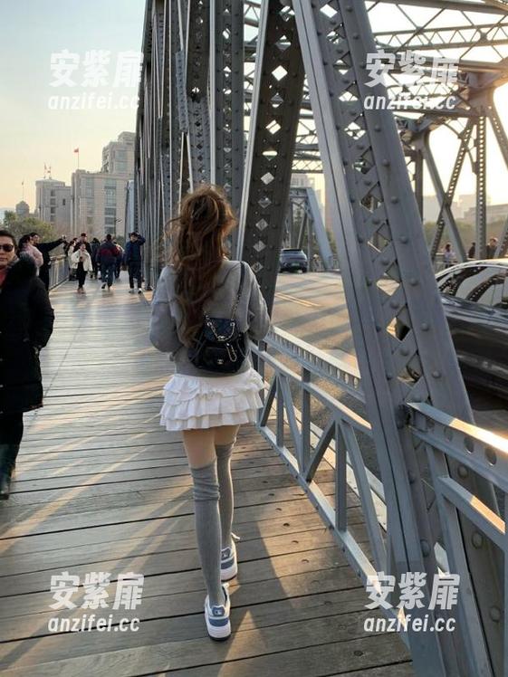 “暴走黑料”下载后，仿佛开了挂，八卦随时在线！