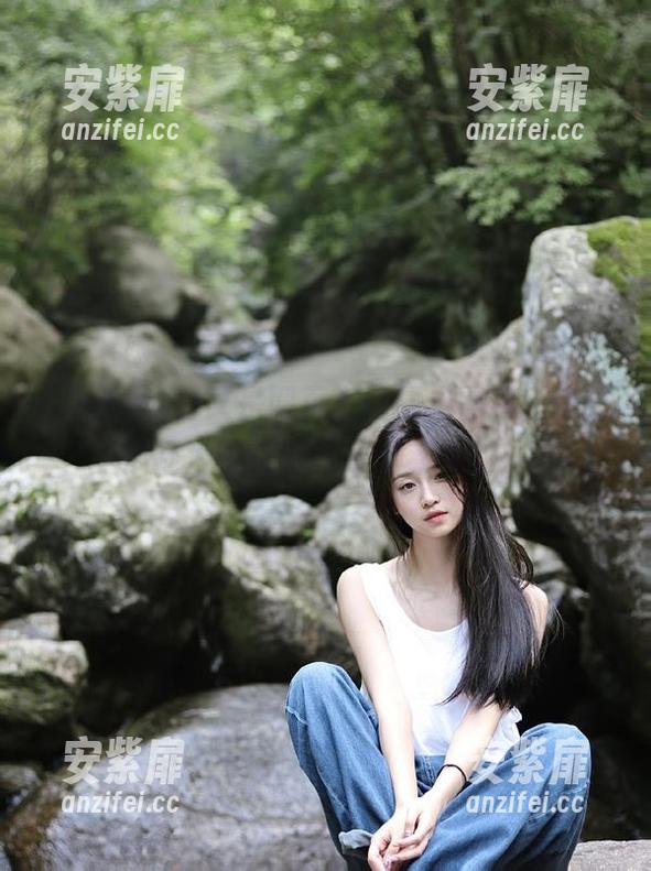 又是网页上的暴走黑料，我的瓜还没吃饱就被喂上新鲜的！