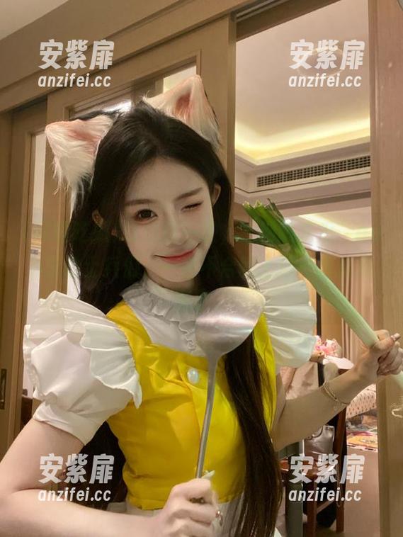 就值这一波，“网曝吃瓜”app里的士兵们，一言不合就上演一出欢喜冤家。