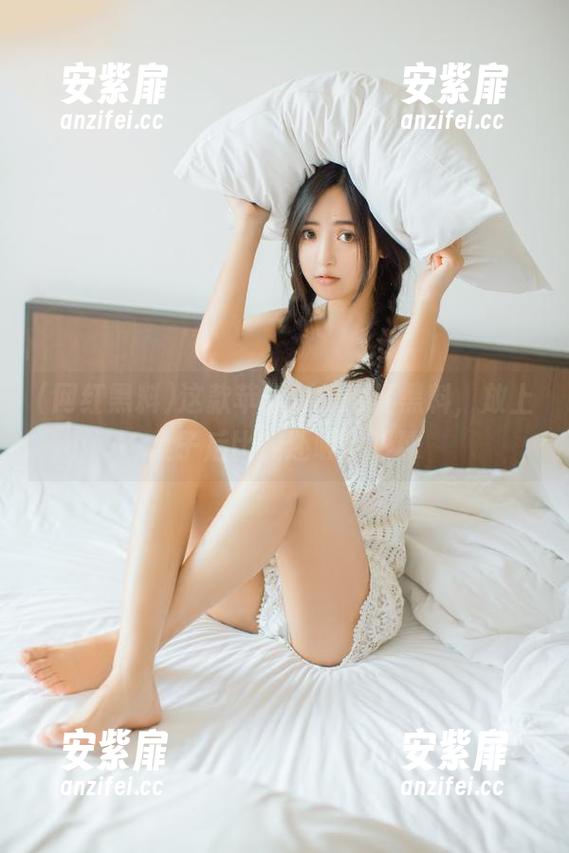 这款苹果版的网红黑料，放上桌子后比我还吸引眼球