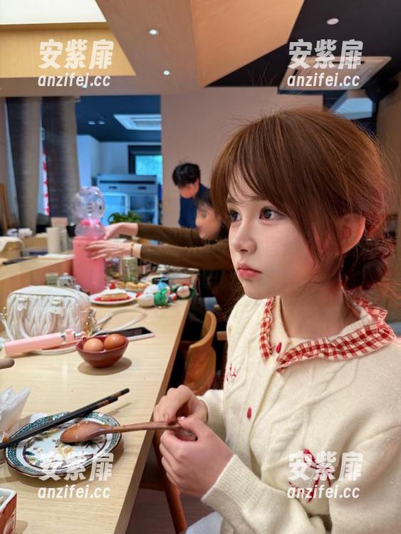 黑料不打烊su官网，免费的狂欢，不知我已陷入何处。