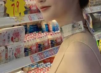 黑料冲哥最新调查：烧烤店老板的秘制酱料竟然藏着个大把戏！