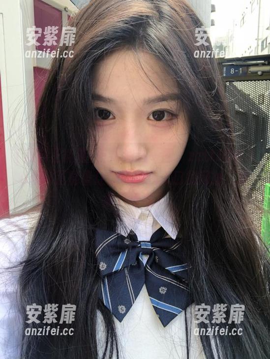 首页溜达一圈，zztt668.su黑料正能量让你轻松找入口的网址，按需自取哦！