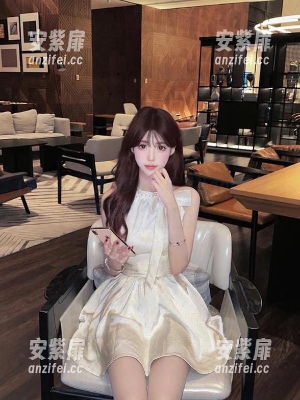 黑料社 资源一箩筐!黑料社app下载,瓜吃到停不下来!