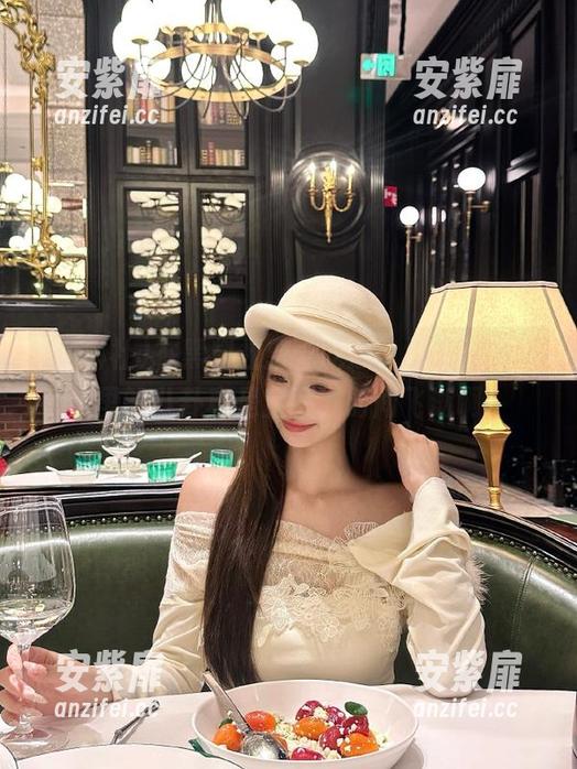 在黑料社聚众吃瓜，永不迷路，这里的八卦真是宝藏，时间飞逝啊！