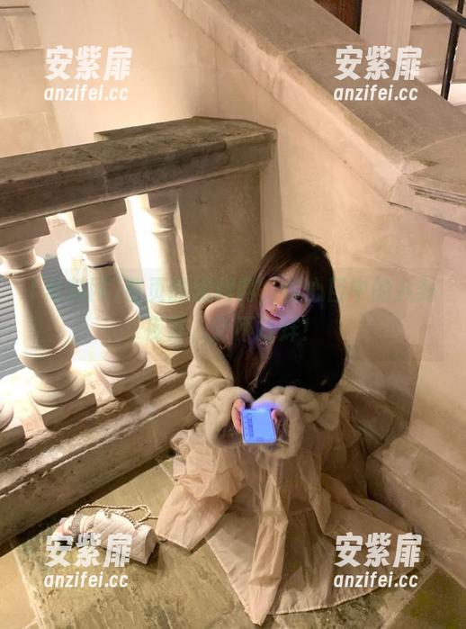 首页的黑料网，你心目中的八卦夜宵，它不打烊！