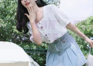 “911黑料网”:瓜田里找地址,顺便剁手买菜怎么行!