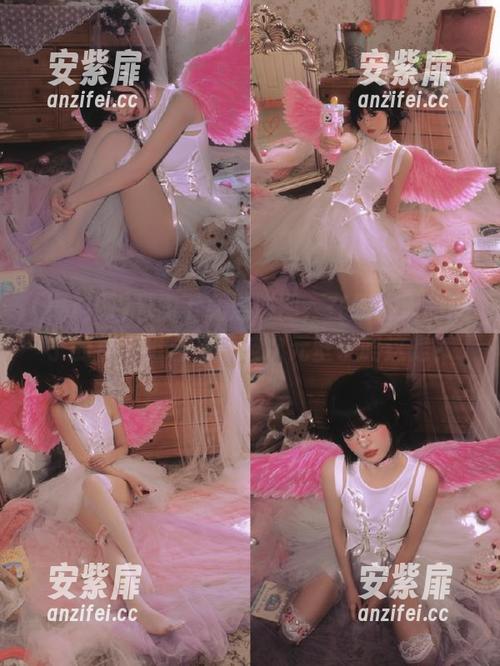 黑料网 只需下载黑料网,在线聊天和瓜子的神奇组合,打破次元壁了吗这是?