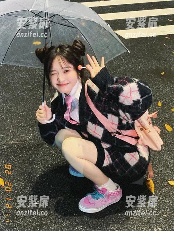 黑料网 有人说911黑料网的网址能挖掘出更深的八卦,你信不信?
