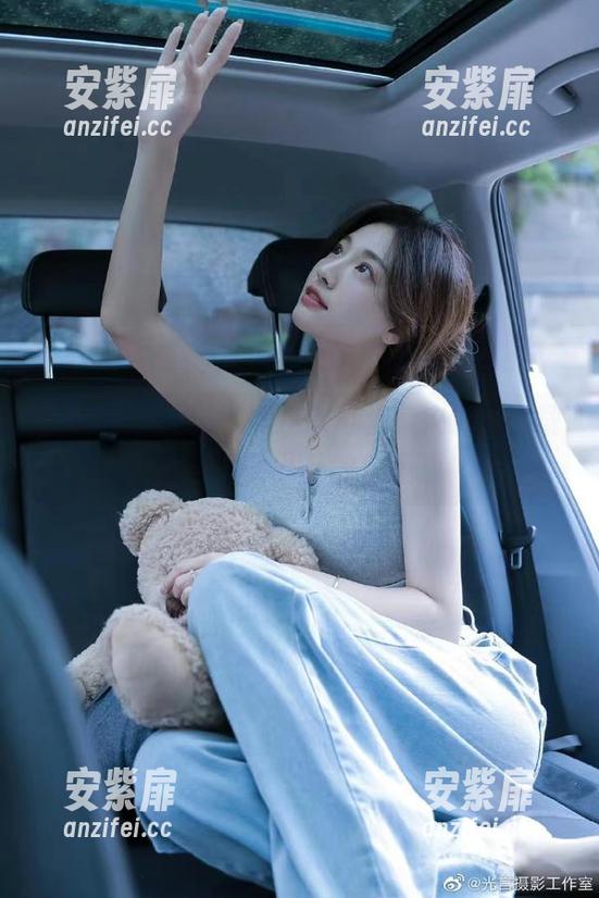 “黑料老司机”来啦！下载就能享受八卦的乐趣啊