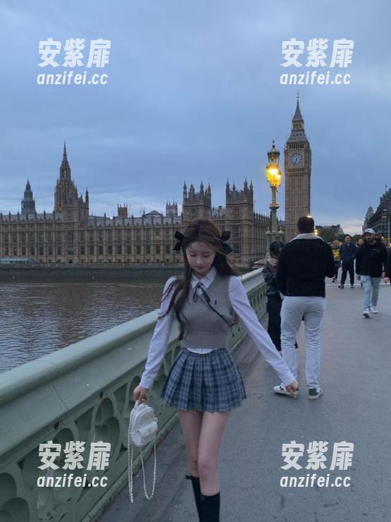 发展在线戏精，黑瓜吃料带你玩转八卦新游！